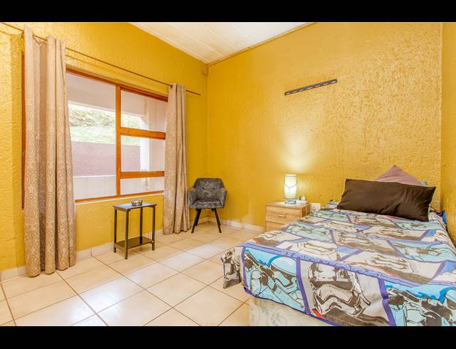 2 BEDROOM APARTMENT FOR SALE IN CONSTANTIA KLOOF